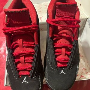 Jordan Air 14 Retro Low Lipstick women’s Black and Red Sneakers